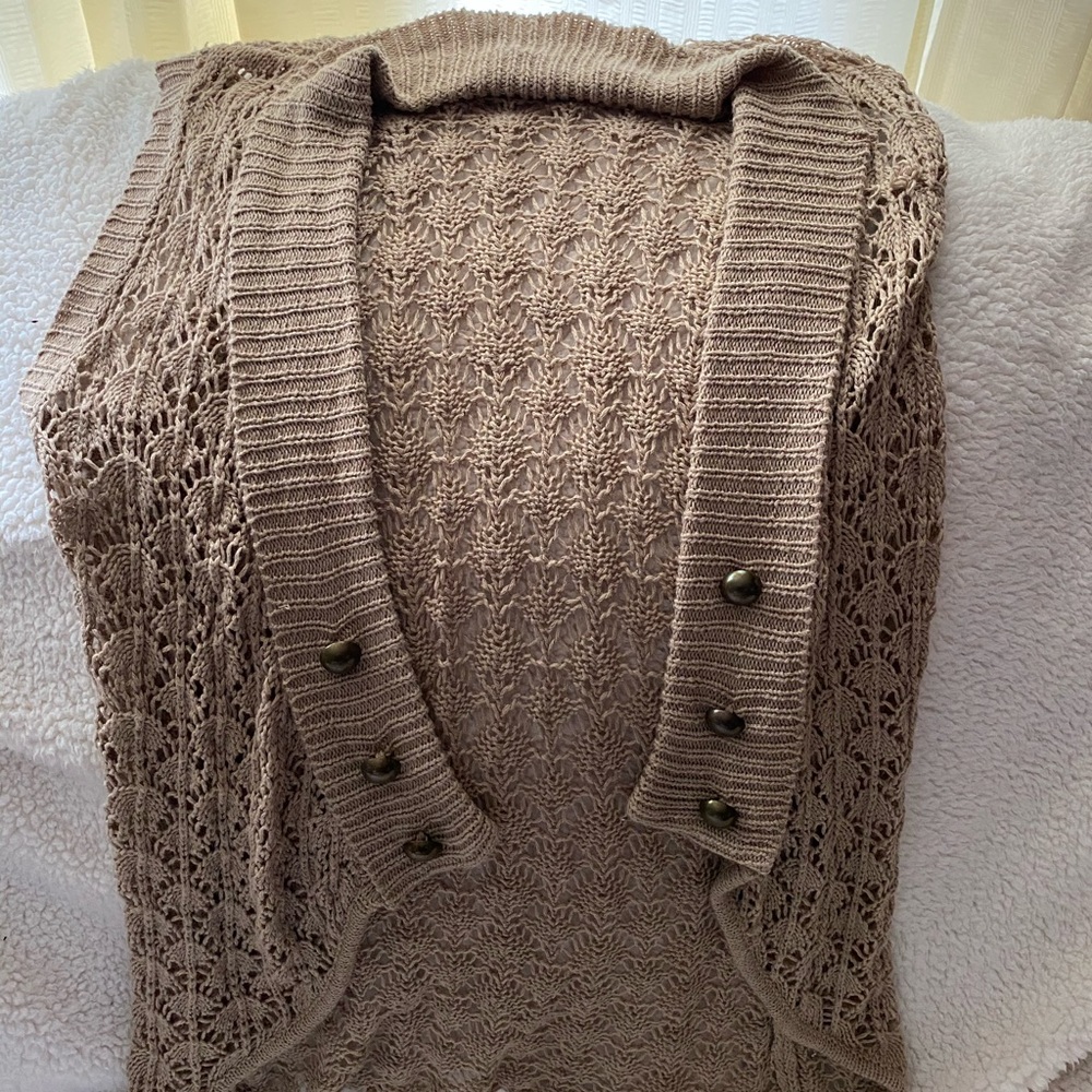 Lace Rue 21 Sleeveless Sweater/Cardigan